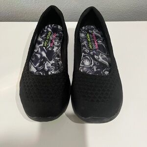 Sketchers MicroBurst Black Air-Cooled Memory Foam